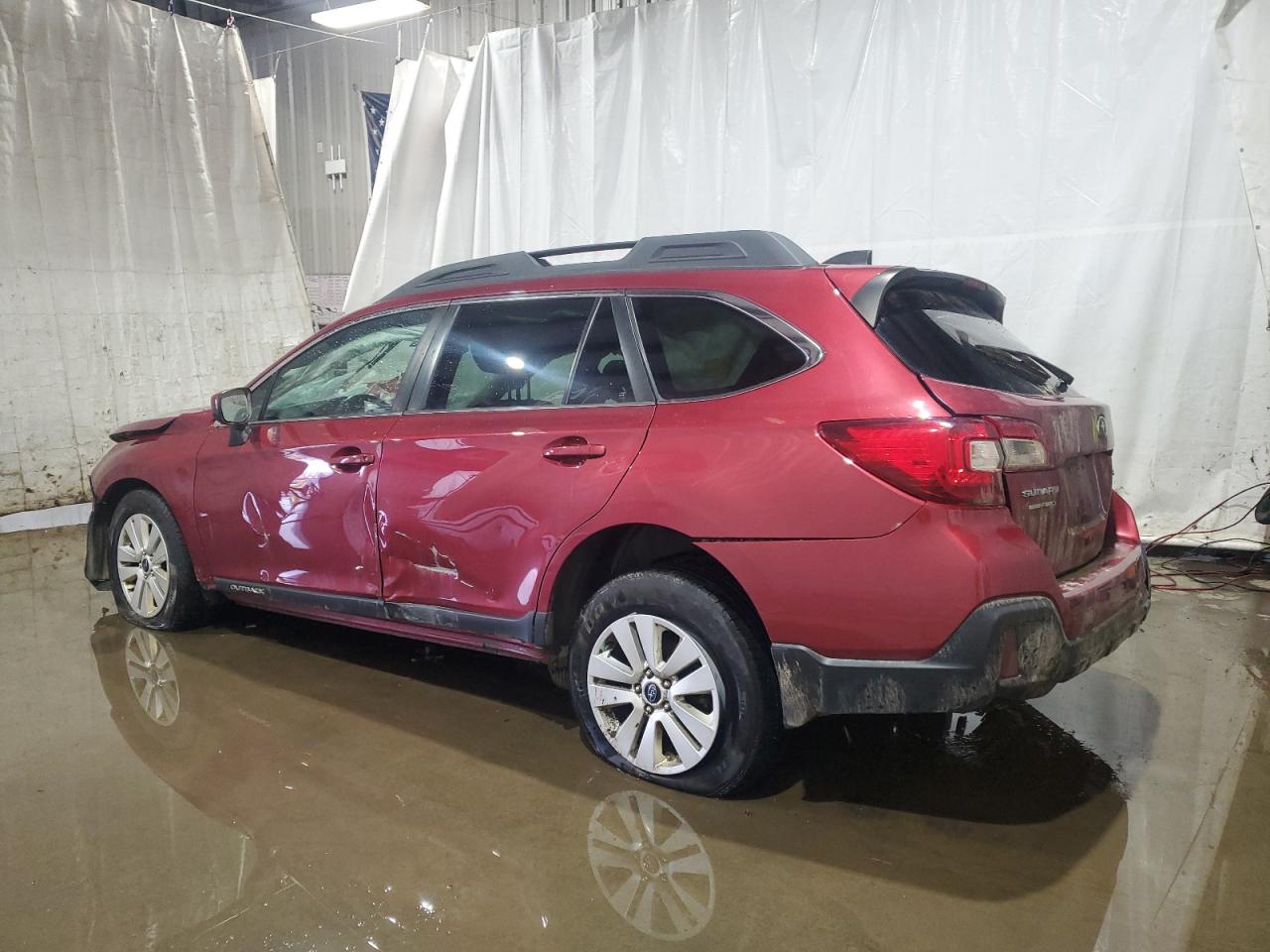 2018 Subaru Outback - Image 2