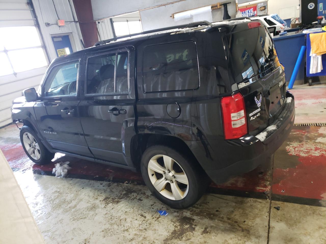 2016 Jeep Liberty (Patriot) - Image 2