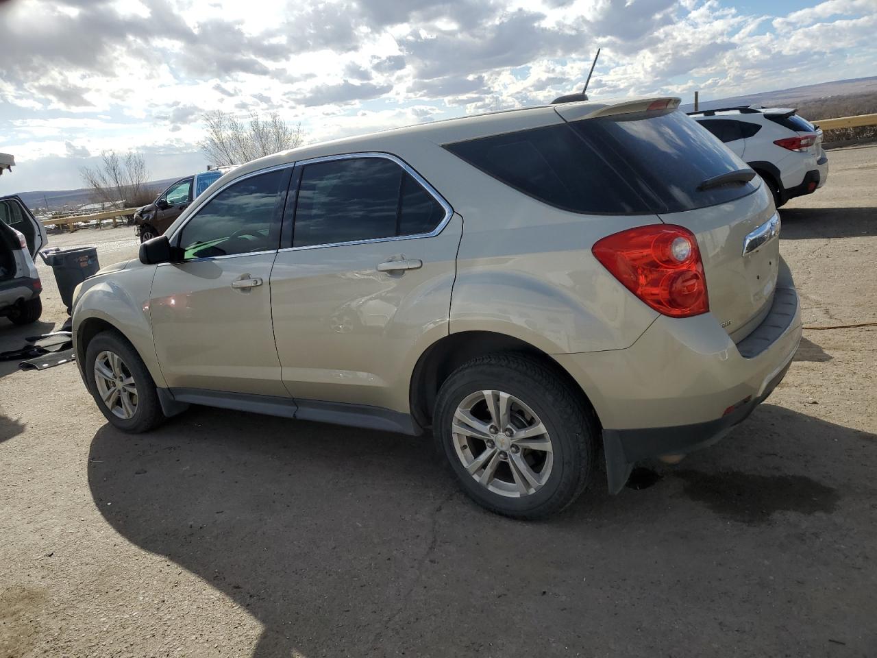 2015 Chevrolet Equinox - Image 2