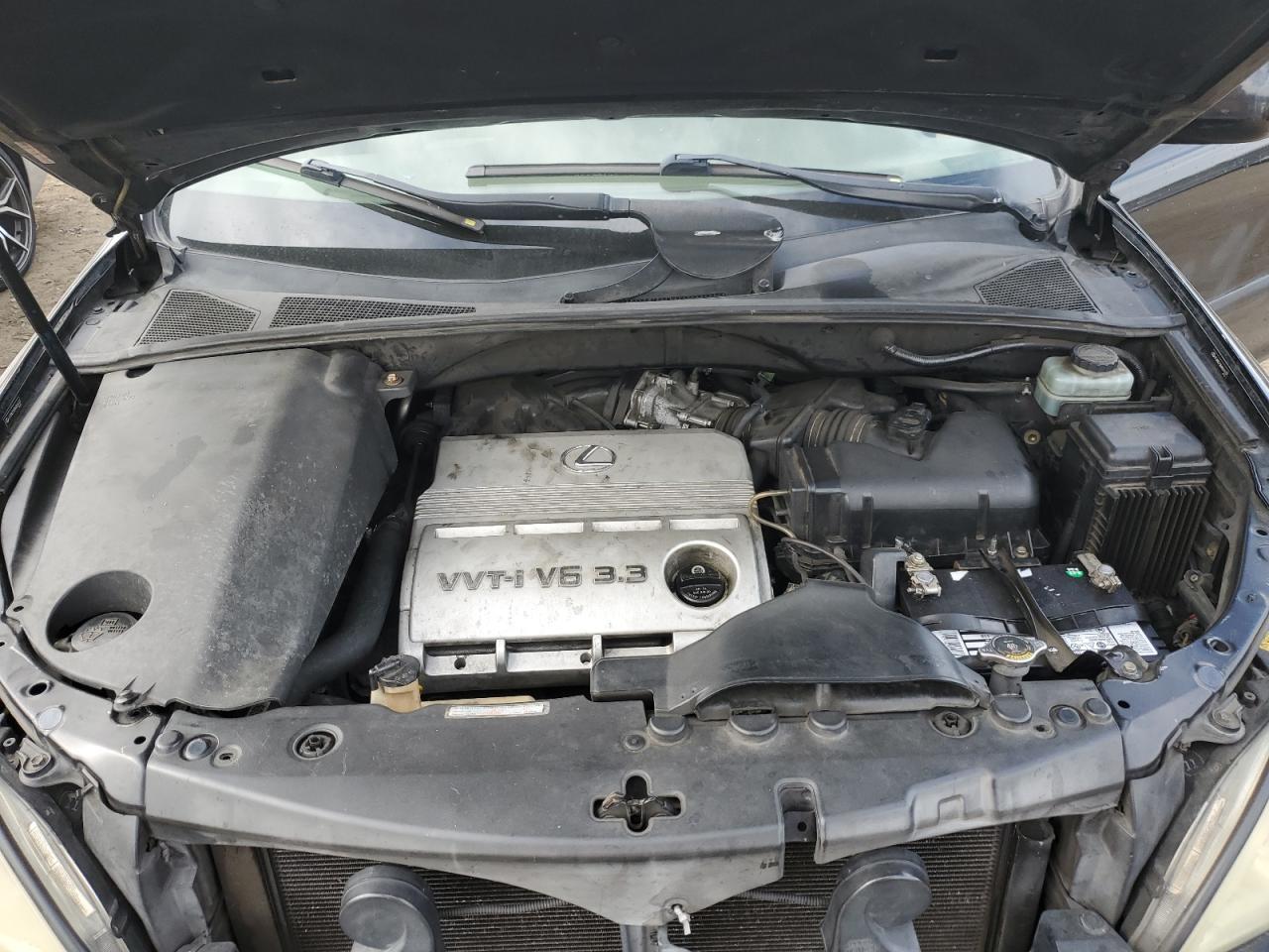 2004 Lexus RX - Image 12