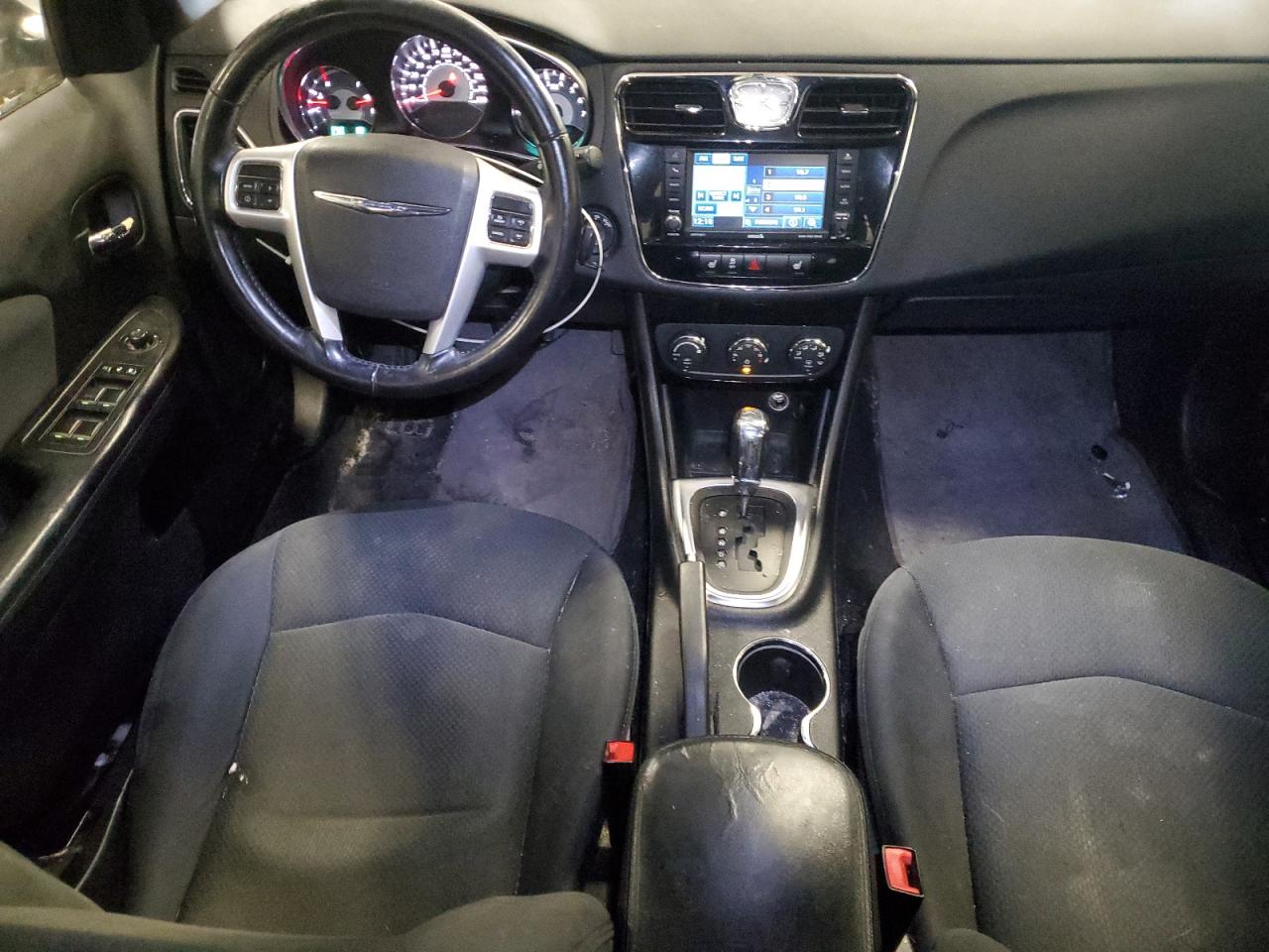 2012 Chrysler 200 - Image 8
