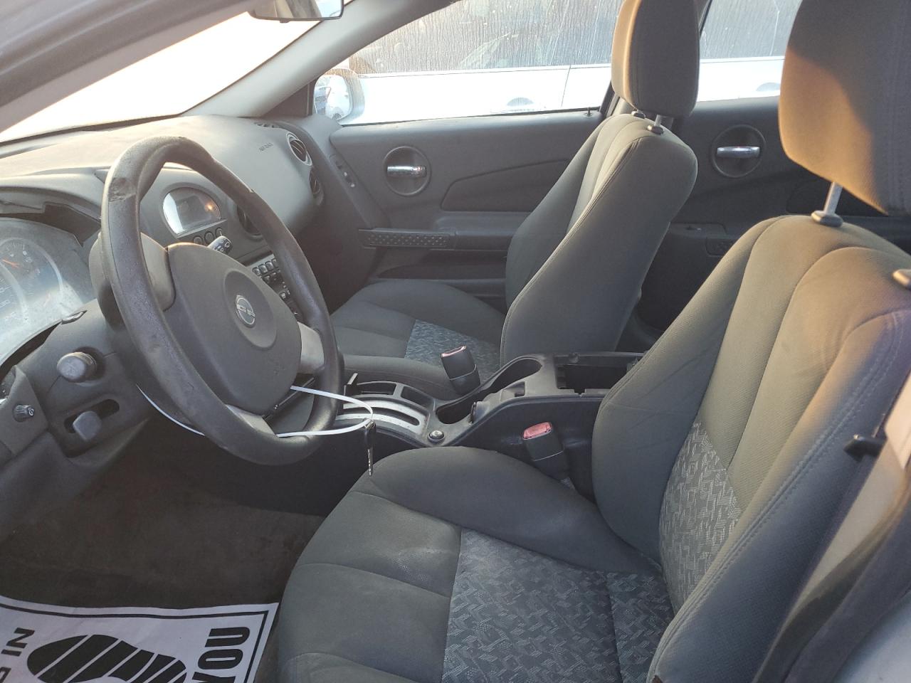 2004 Pontiac Grand Prix - Image 7