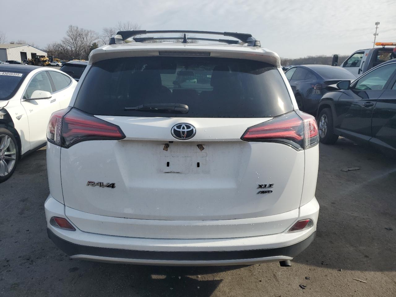 2016 Toyota RAV 4 - Image 6