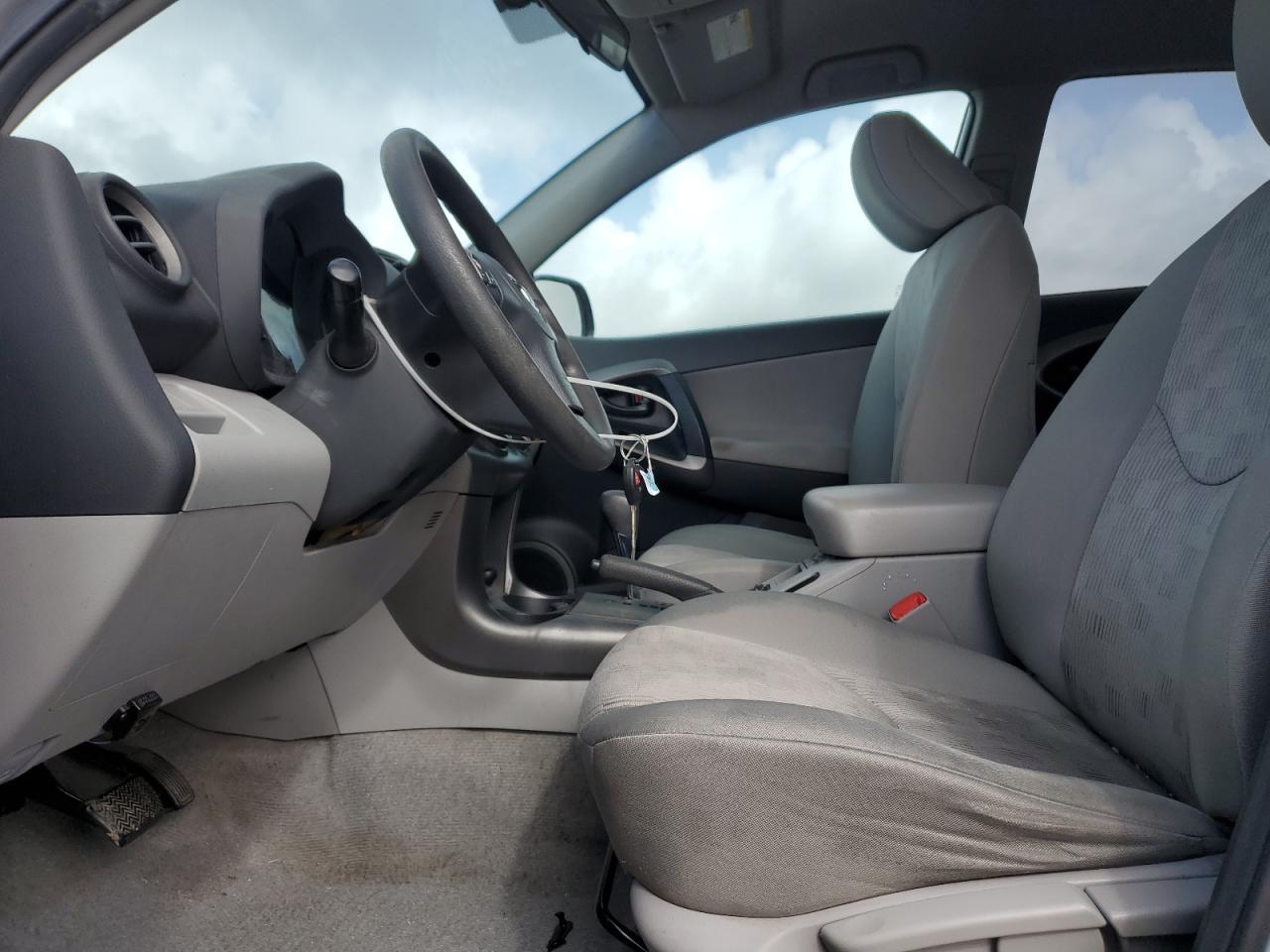 2012 Toyota RAV 4 - Image 7