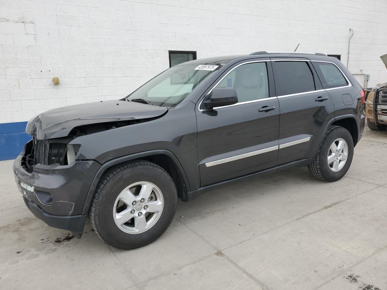 2011 Jeep Grand Cherokee Laredo for Sale in Farr West, UT - Front End