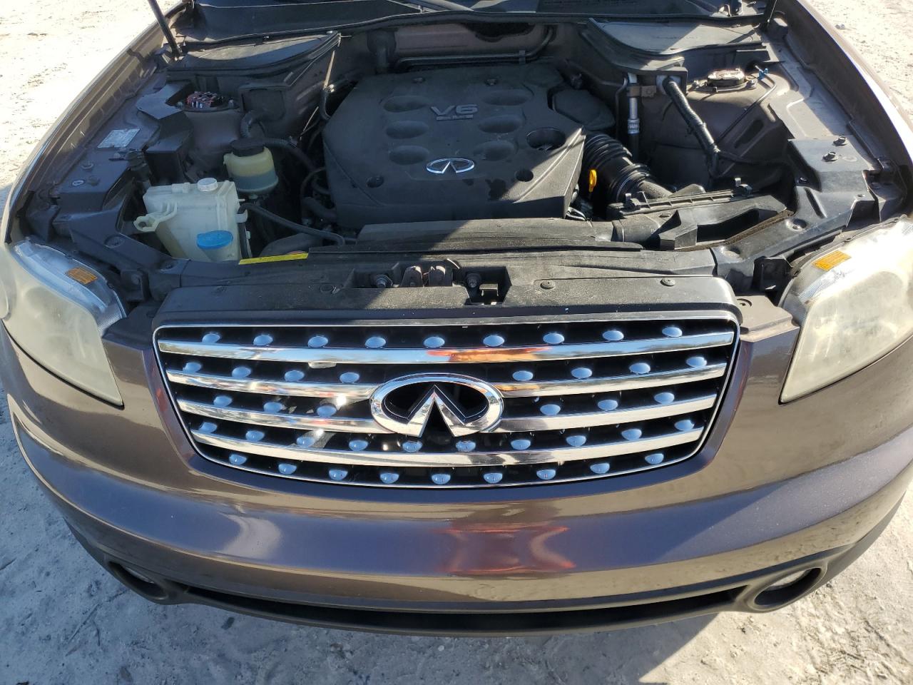 2003 Infiniti FX - Image 11