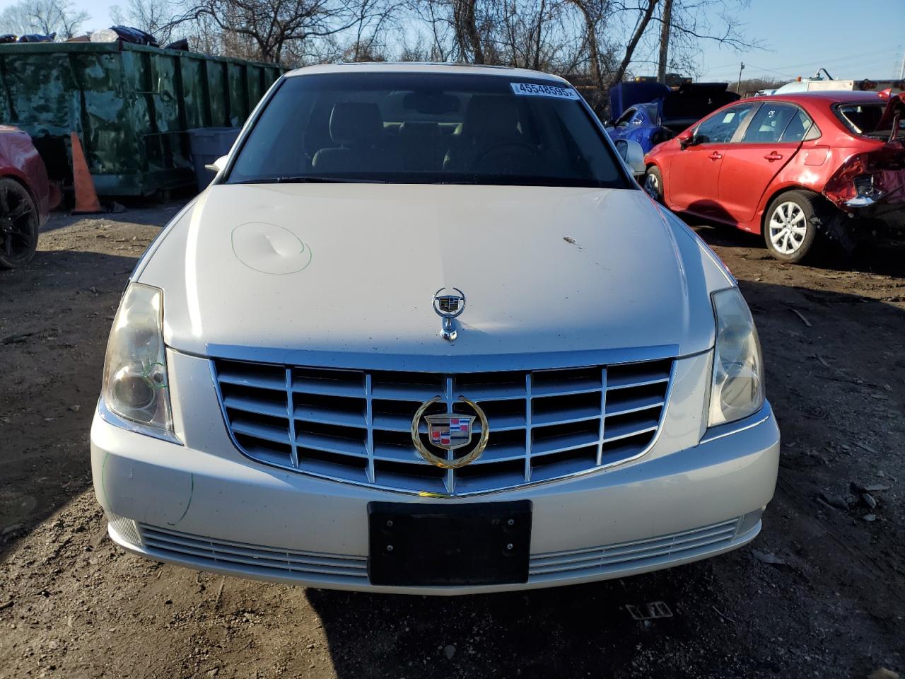 2011 Cadillac DTS - Image 5