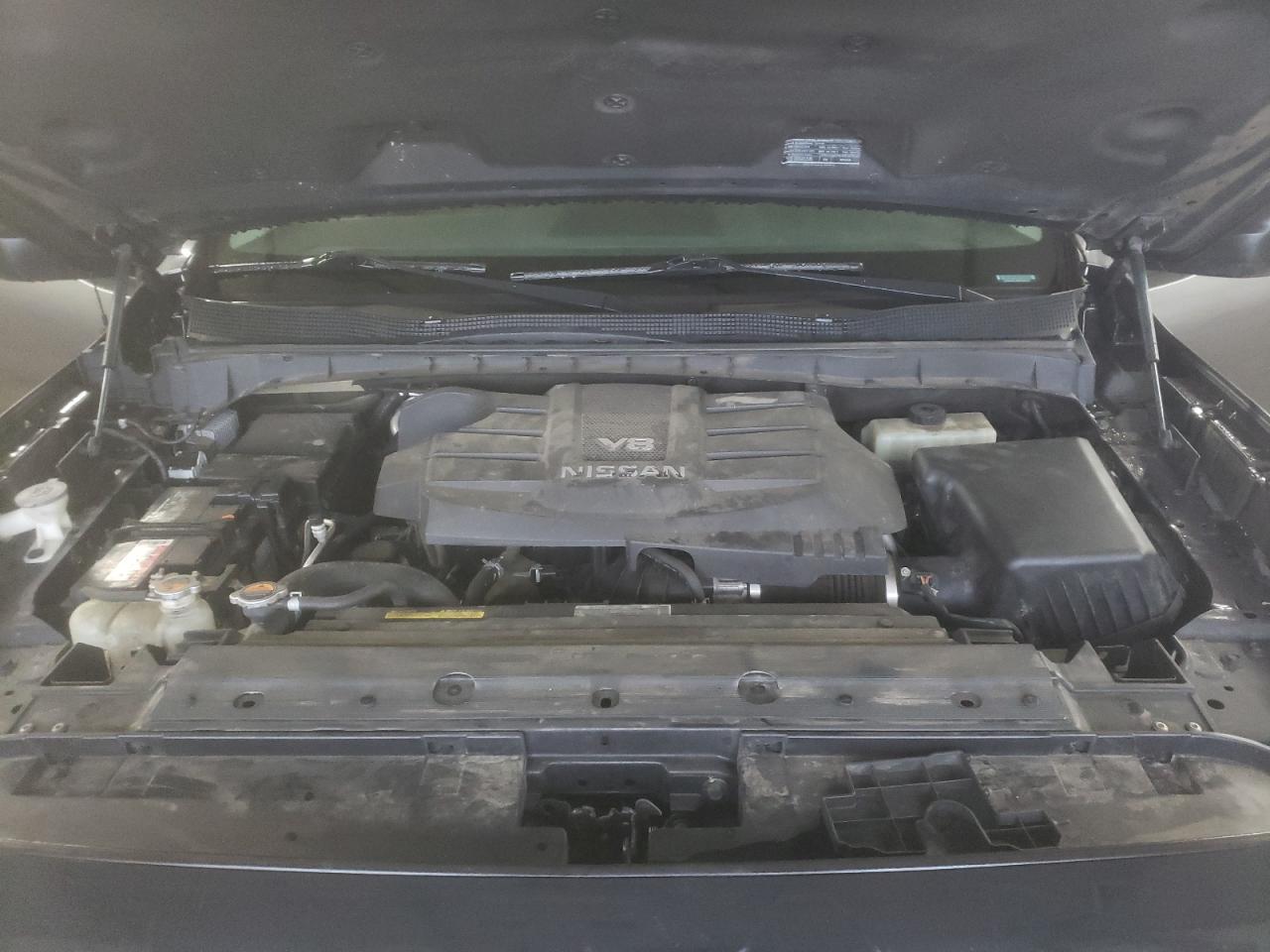 2019 Nissan Titan - Image 11