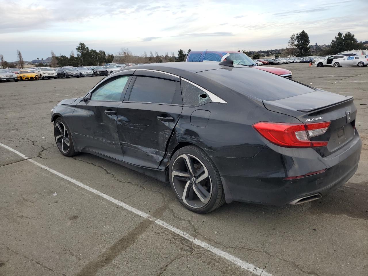 1HGCV2F32JA009663 HONDA ACCORD 2018