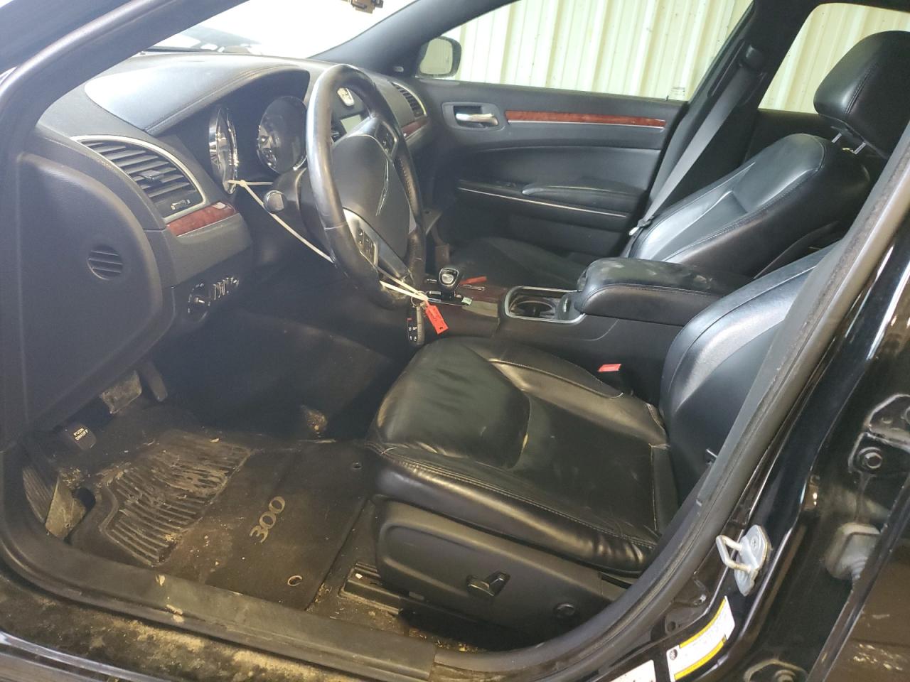 2012 Chrysler 300 - Image 7