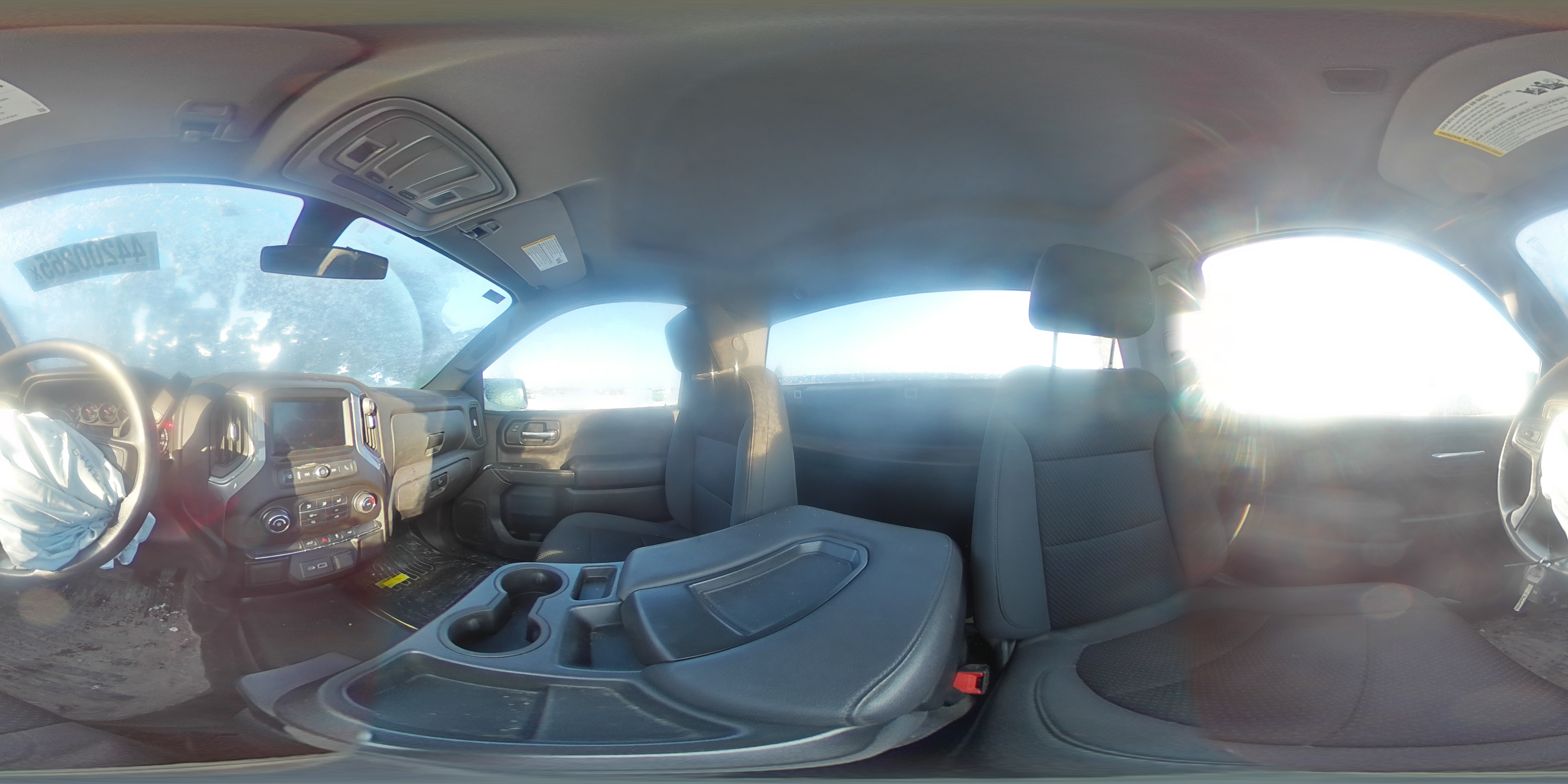 2021 Chevrolet Silverado - Image 13