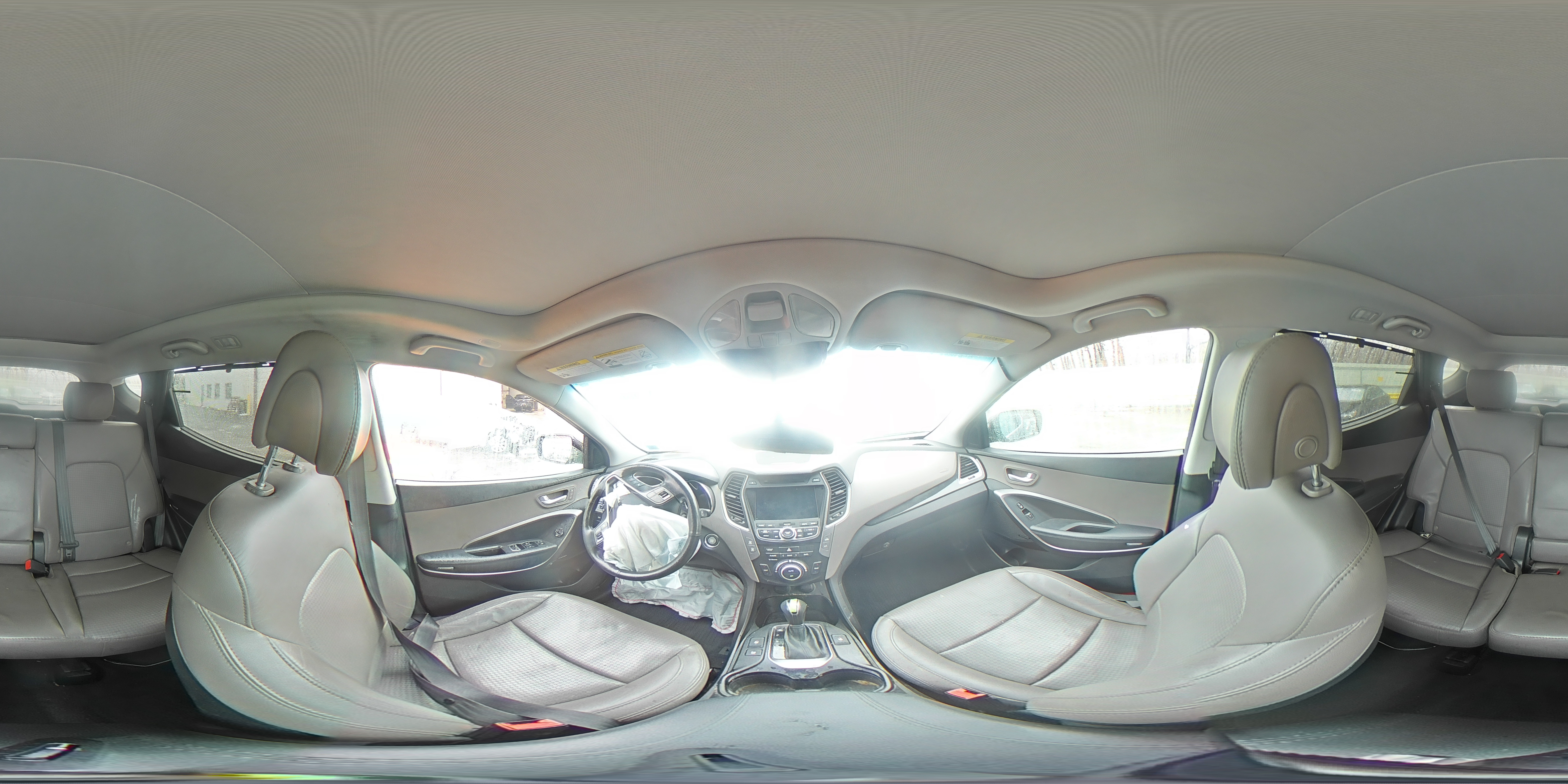 2014 Hyundai Santa Fe - Image 13