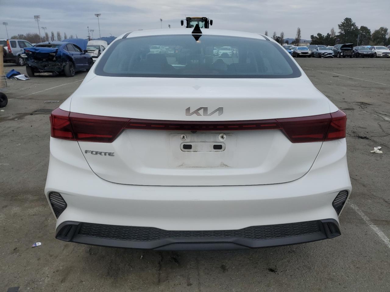 2023 Kia Forte - Image 6