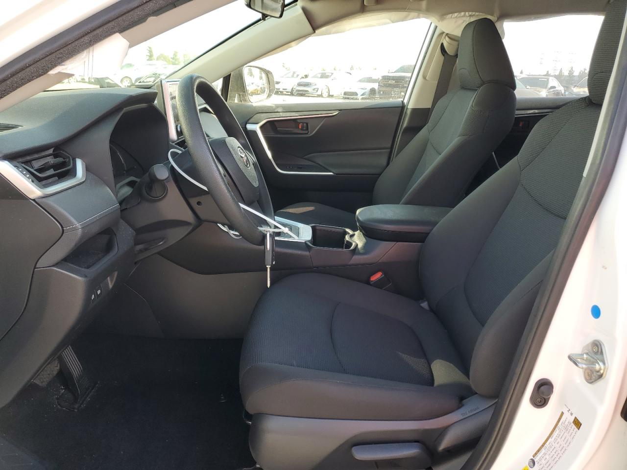 2024 Toyota RAV 4 - Image 7