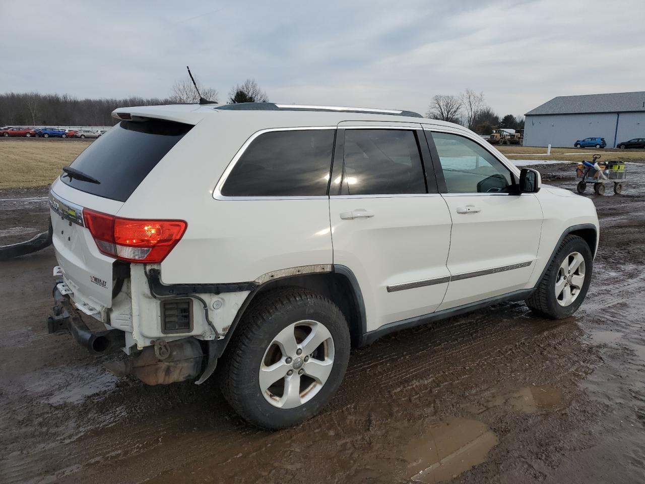 2011 Jeep Grand Cherokee - Image 3
