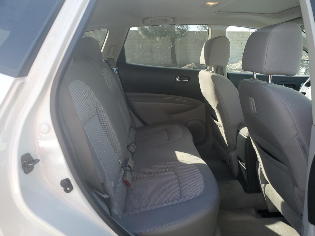 2013 Nissan Rogue - Image 11