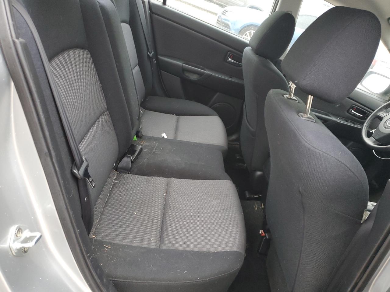 2009 Mazda 3 - Image 10