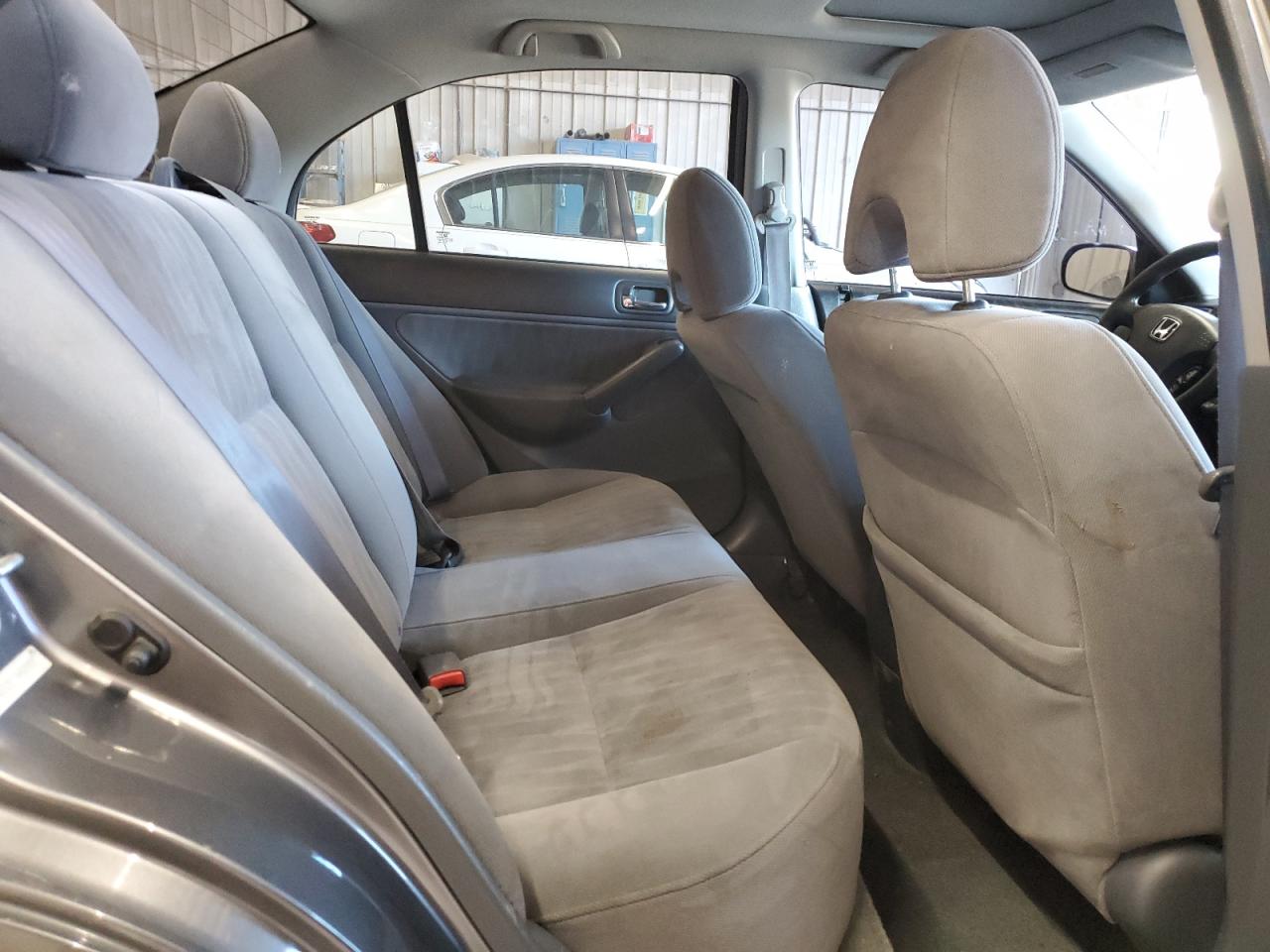 2004 Honda Civic - Image 11