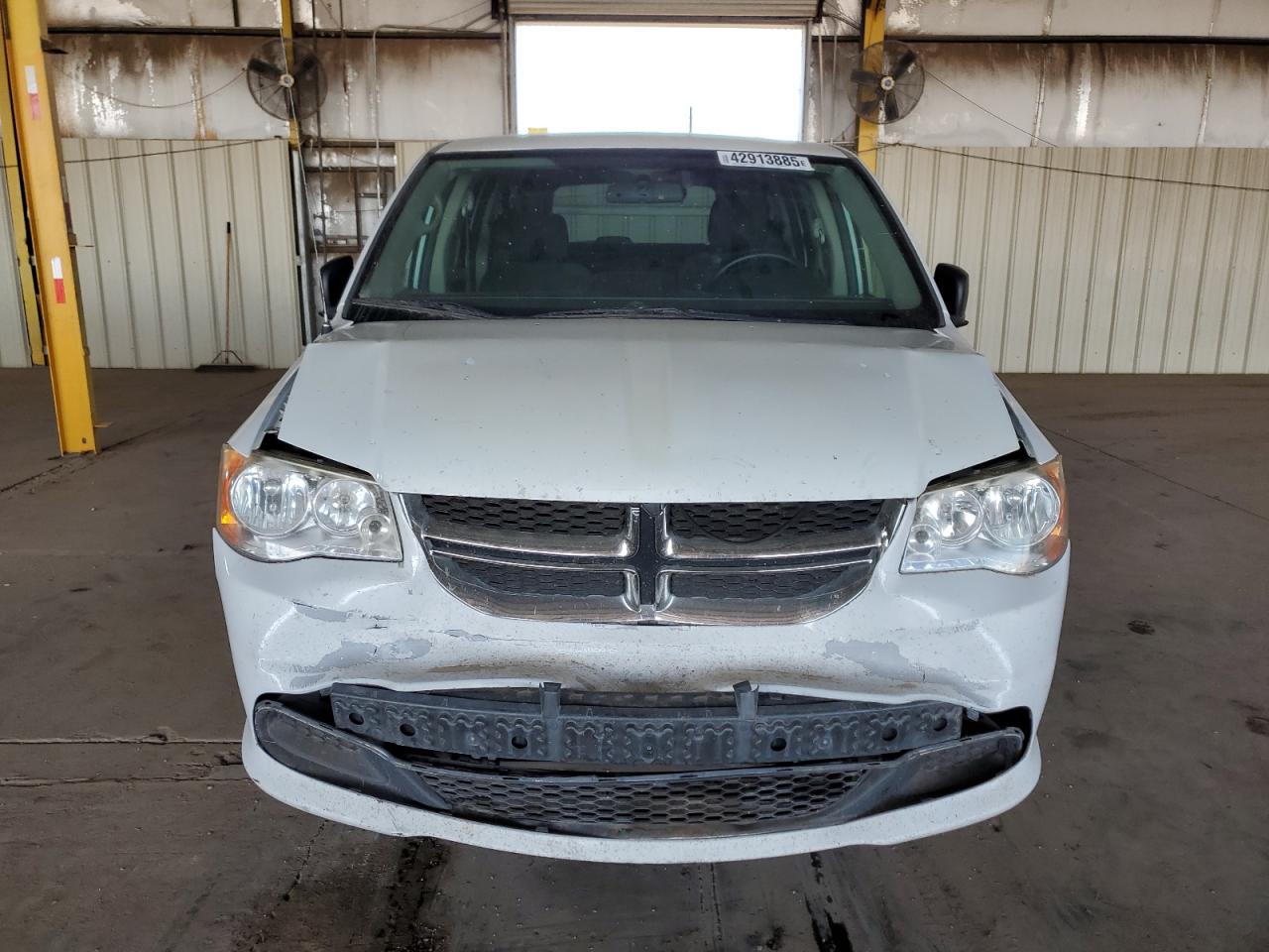 2017 Dodge Caravan - Image 5