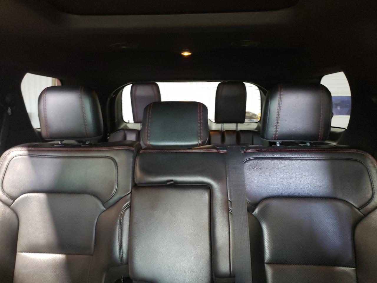 2017 Ford Explorer - Image 10