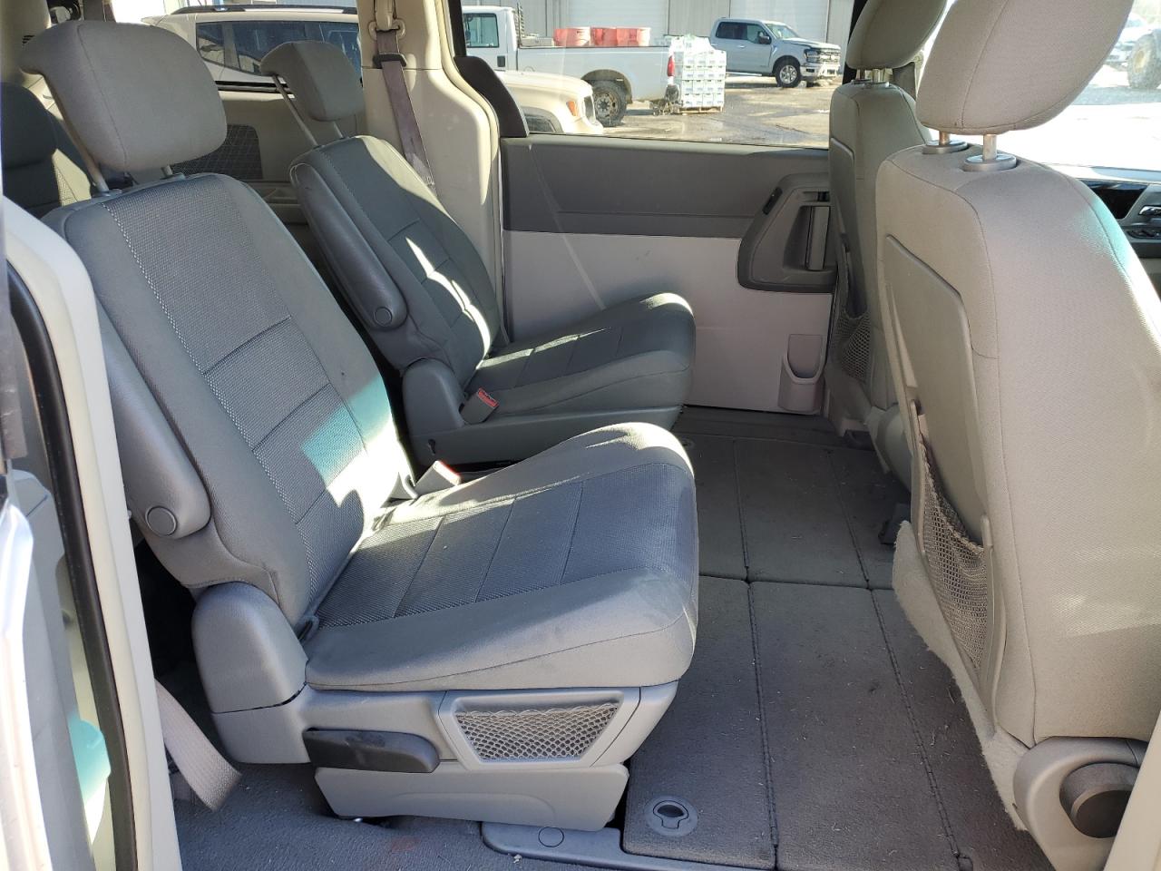 2009 Dodge Caravan - Image 11