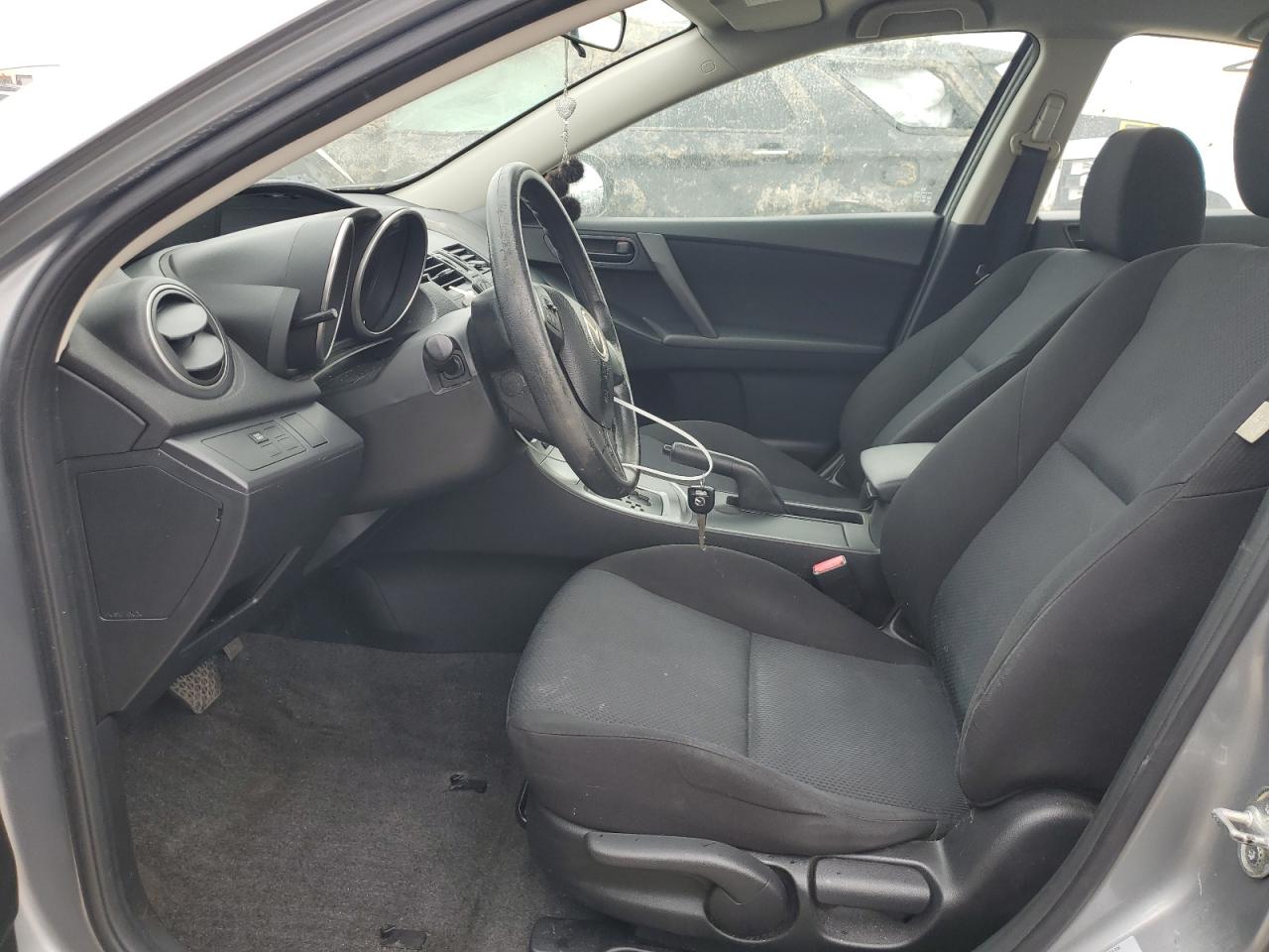 2011 Mazda 3 - Image 7