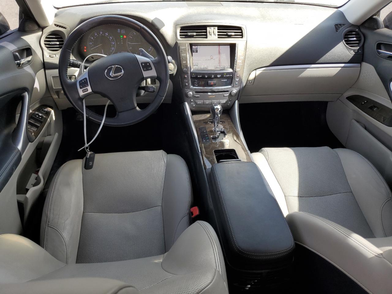 2012 Lexus IS - Image 8