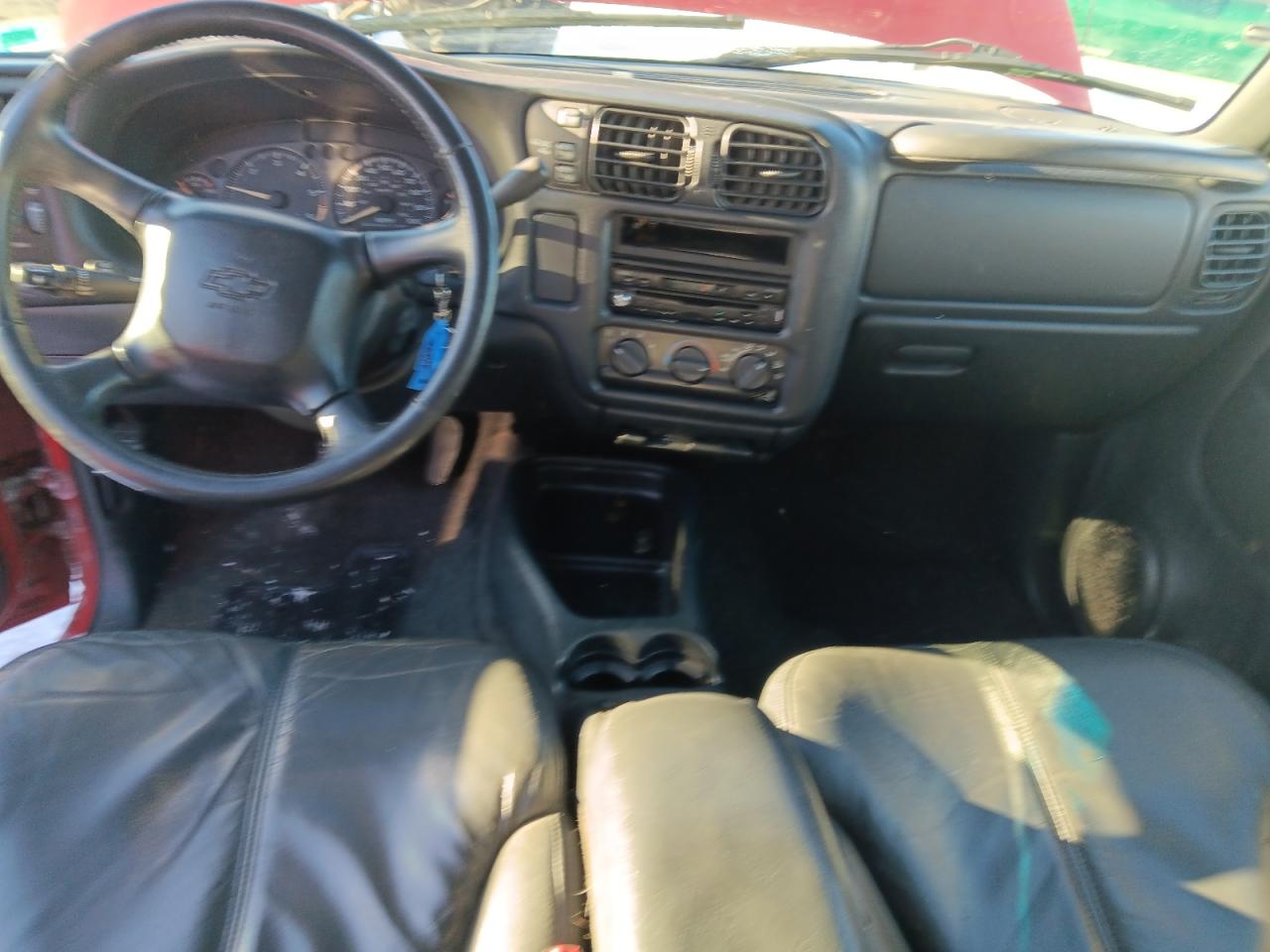 2002 Chevrolet S-10 Pickup - Image 8