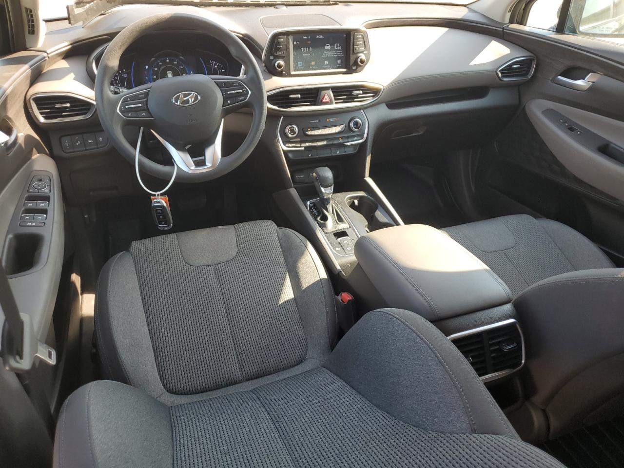 2020 Hyundai Santa Fe - Image 8