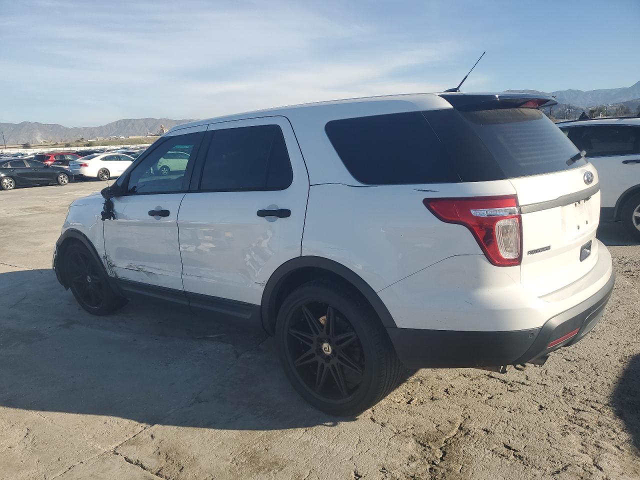 2014 Ford Explorer - Image 2