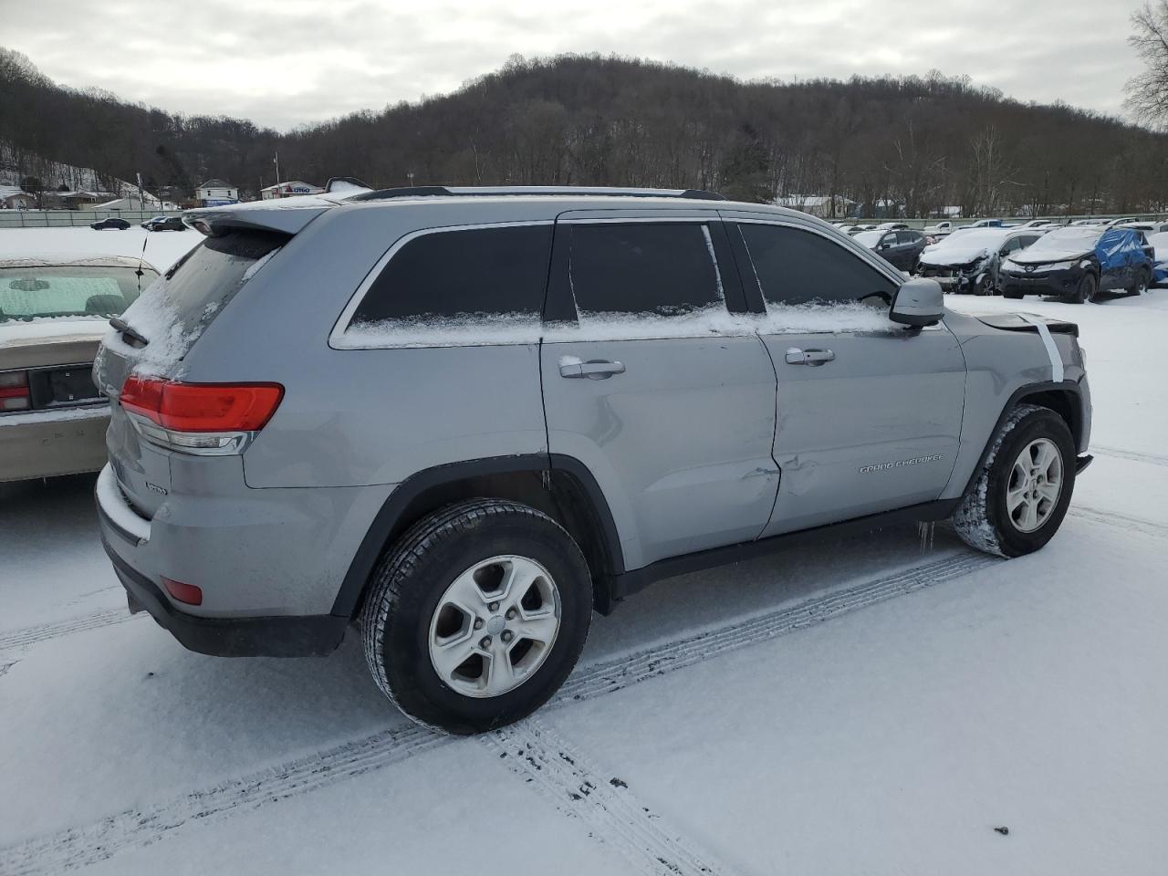 2015 Jeep Grand Cherokee - Image 3