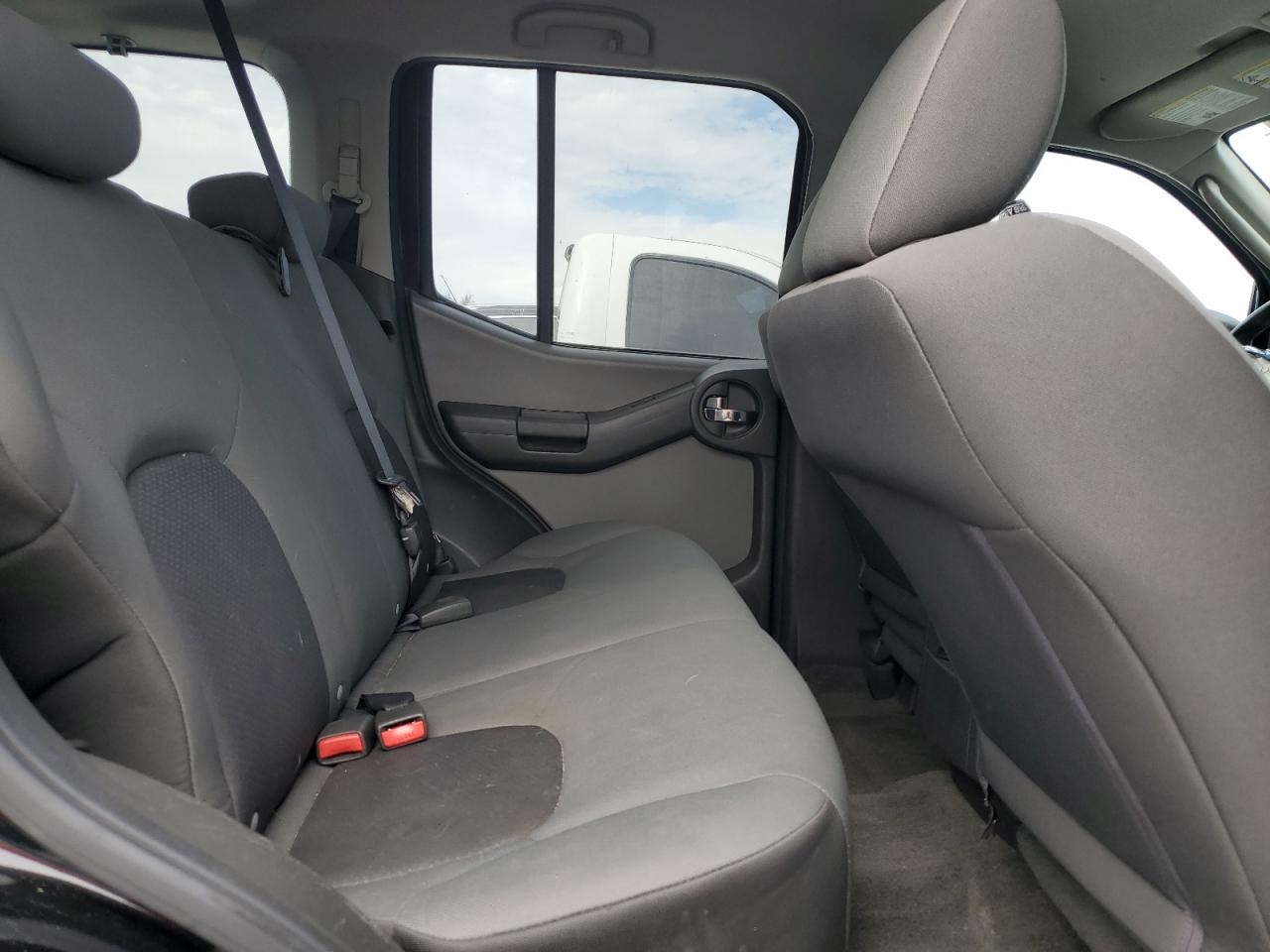 2010 Nissan XTerra - Image 11