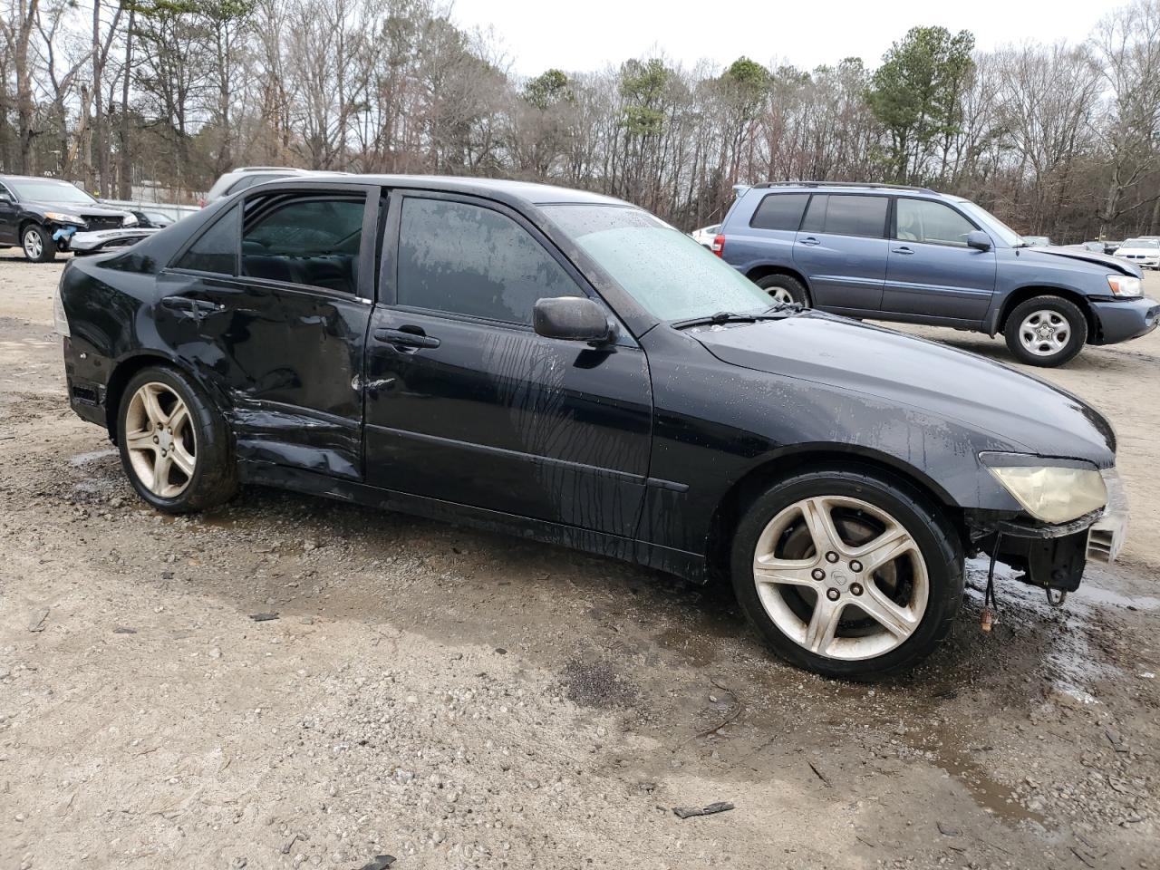 2001 Lexus IS - Image 4