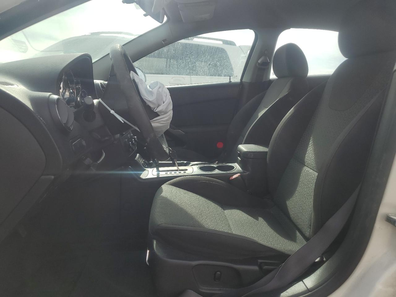 2007 Pontiac G6 - Image 7