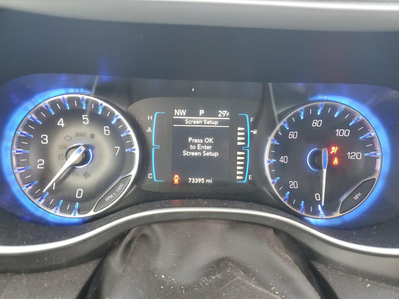 2017 Chrysler Pacifica - Image 9