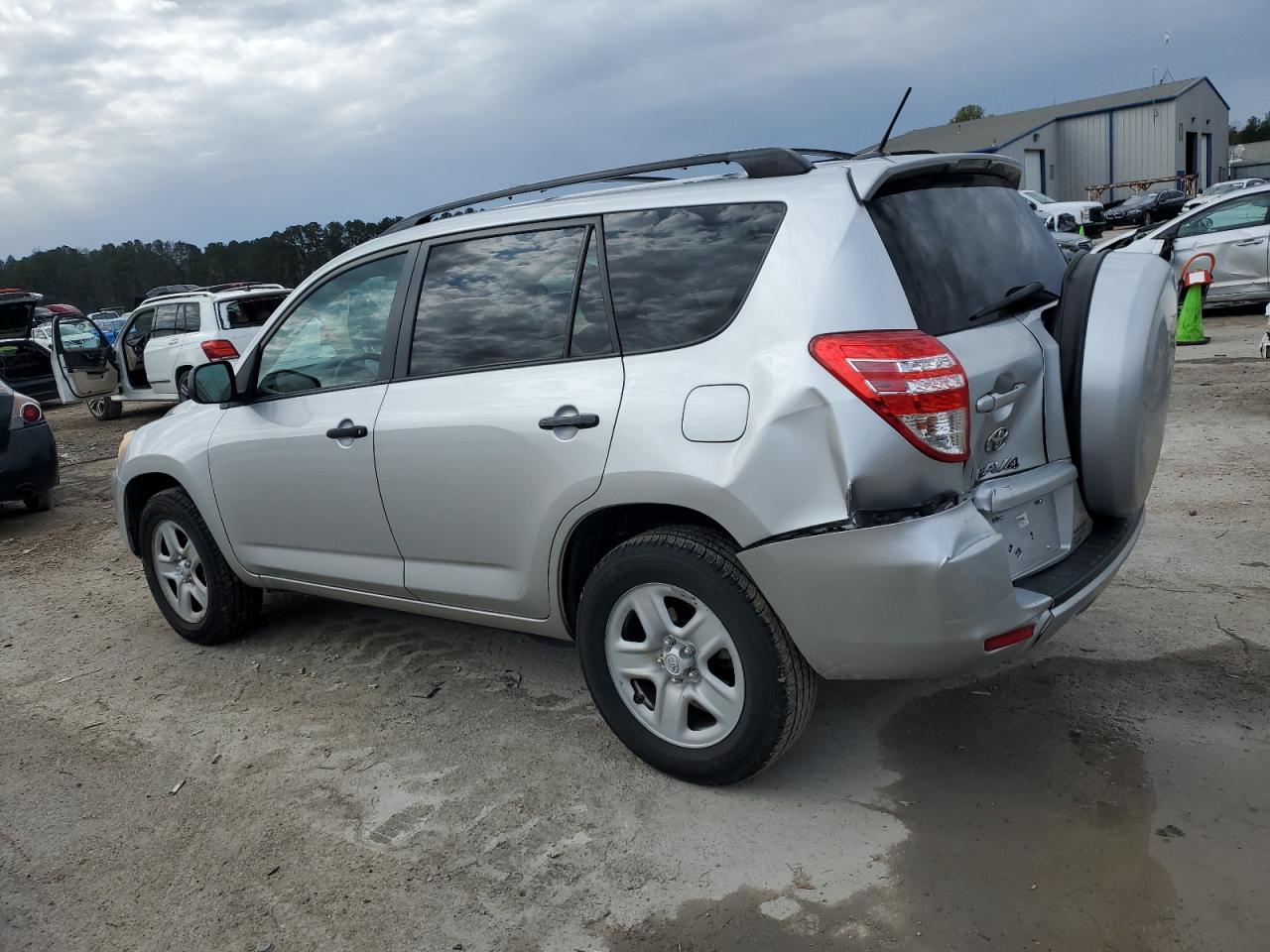2012 Toyota RAV 4 - Image 2