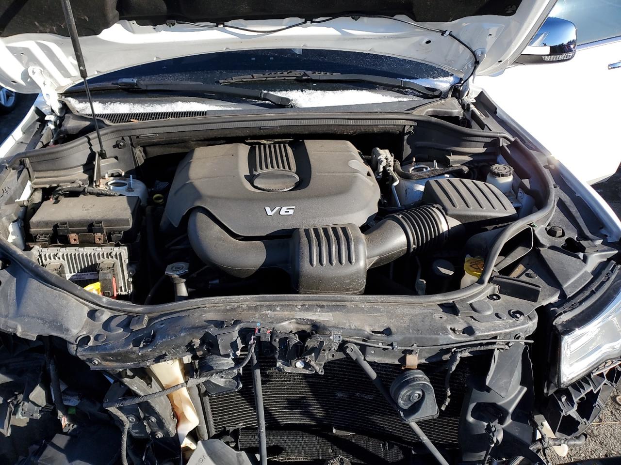 2015 Jeep Grand Cherokee - Image 12