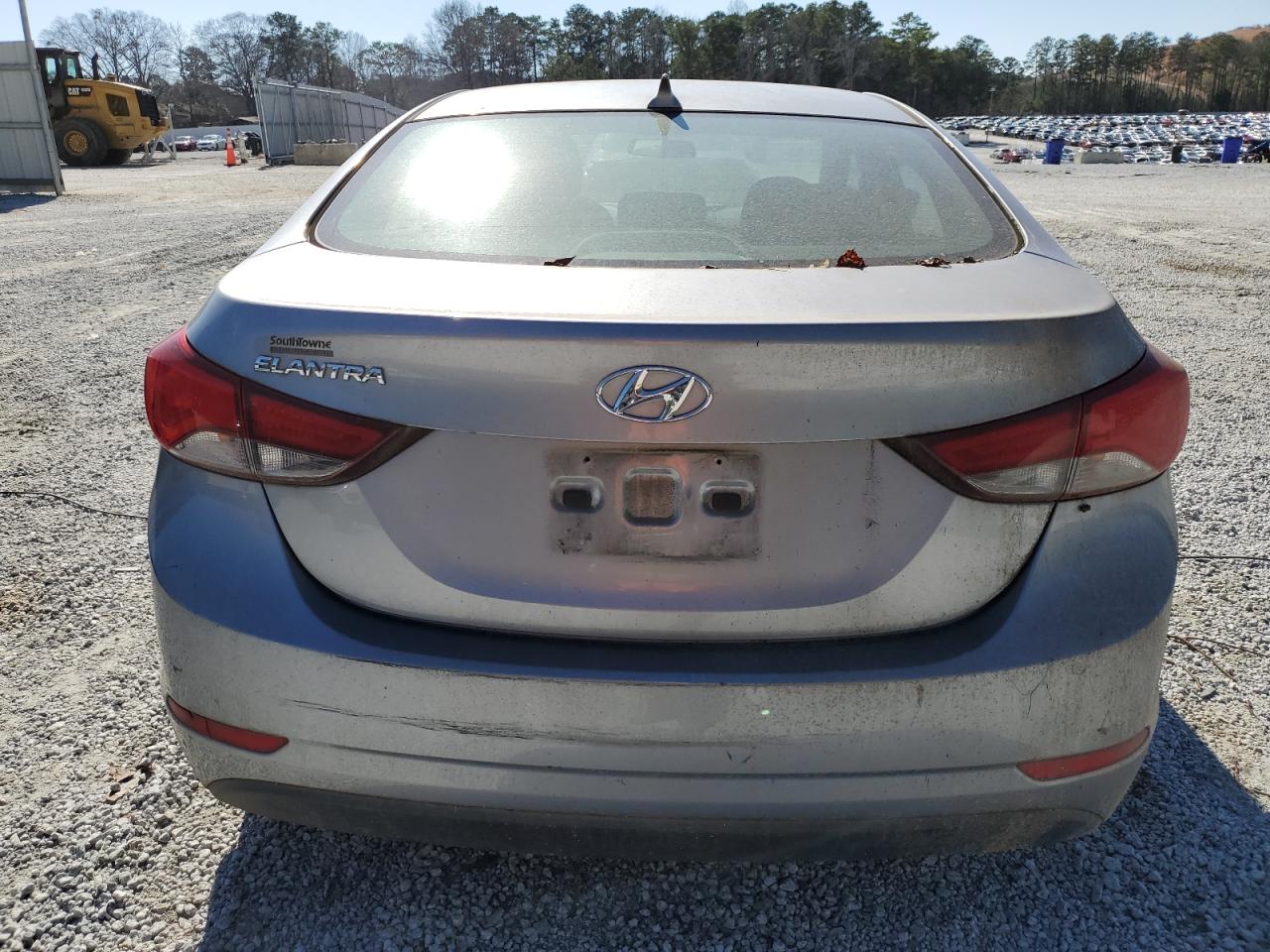 2015 Hyundai Elantra - Image 6