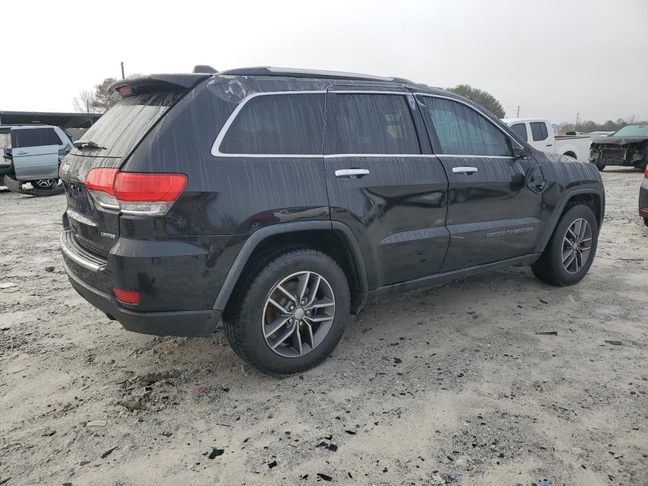 2017 Jeep Grand Cherokee - Image 3