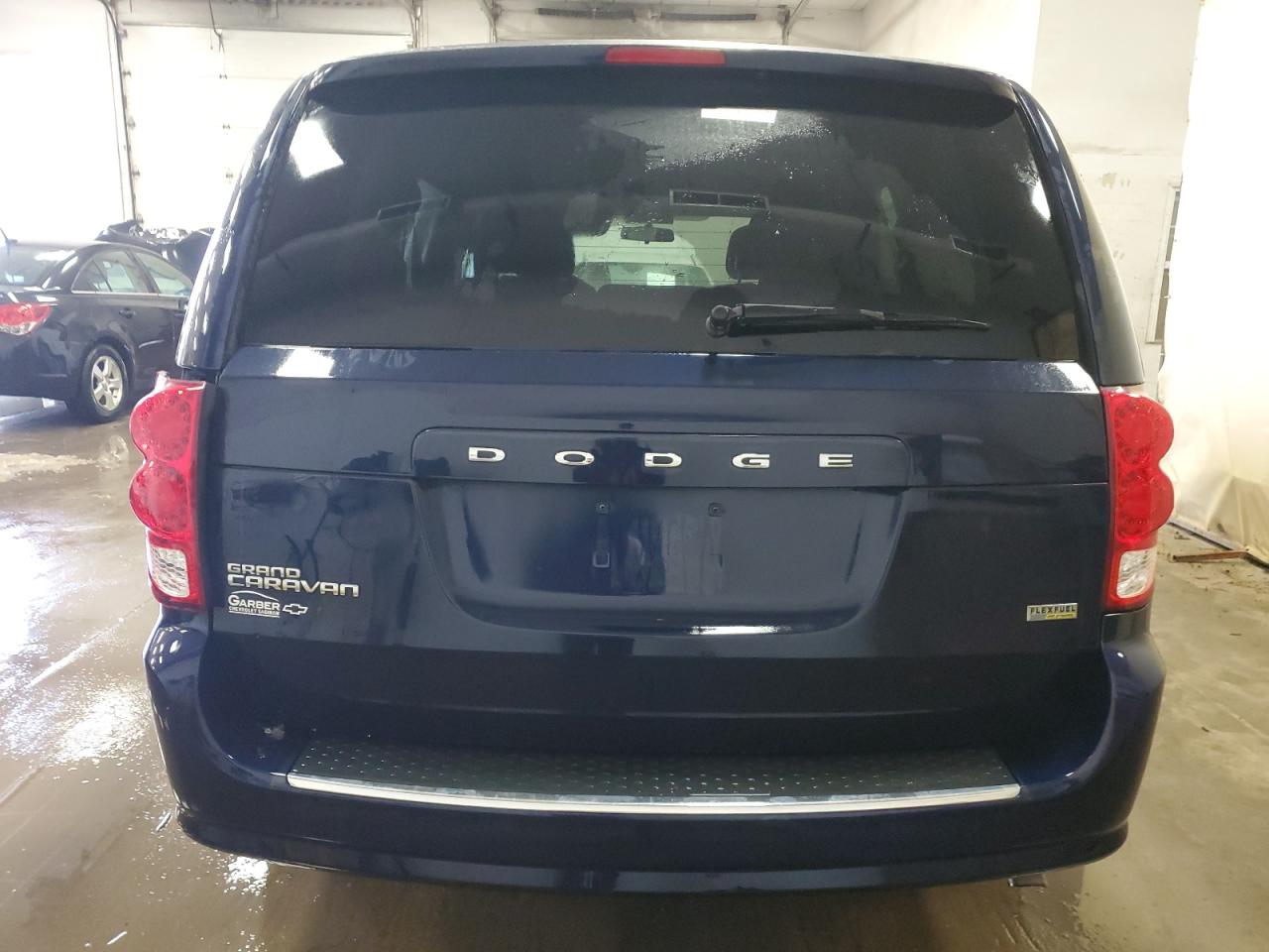 2016 Dodge Caravan - Image 6
