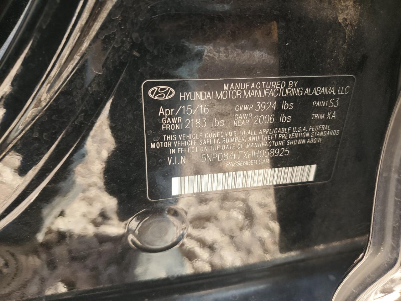 2017 Hyundai Elantra - Image 14