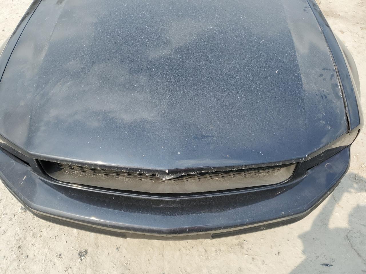 2005 Ford Mustang - Image 11