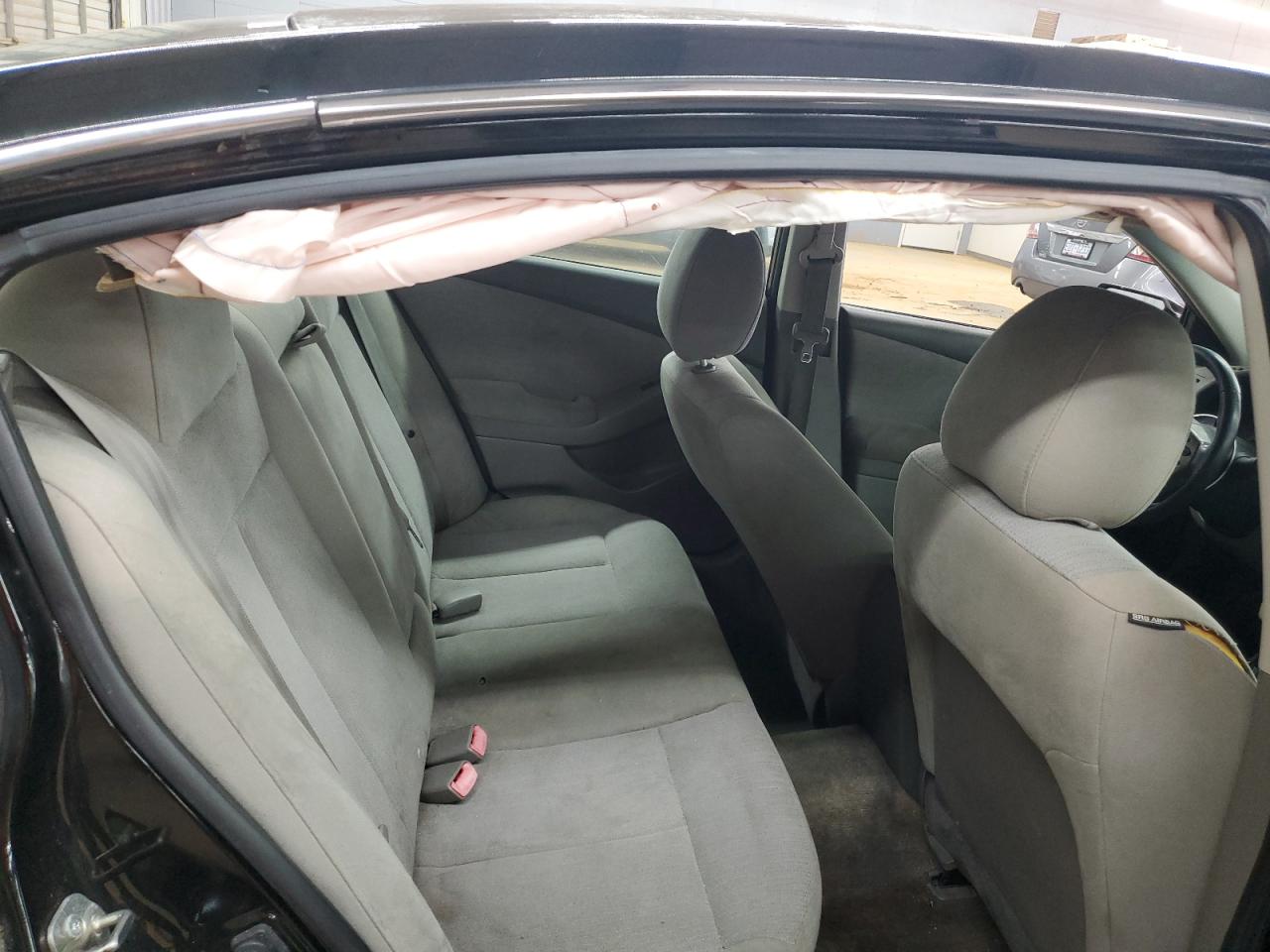 2012 Nissan Altima - Image 10