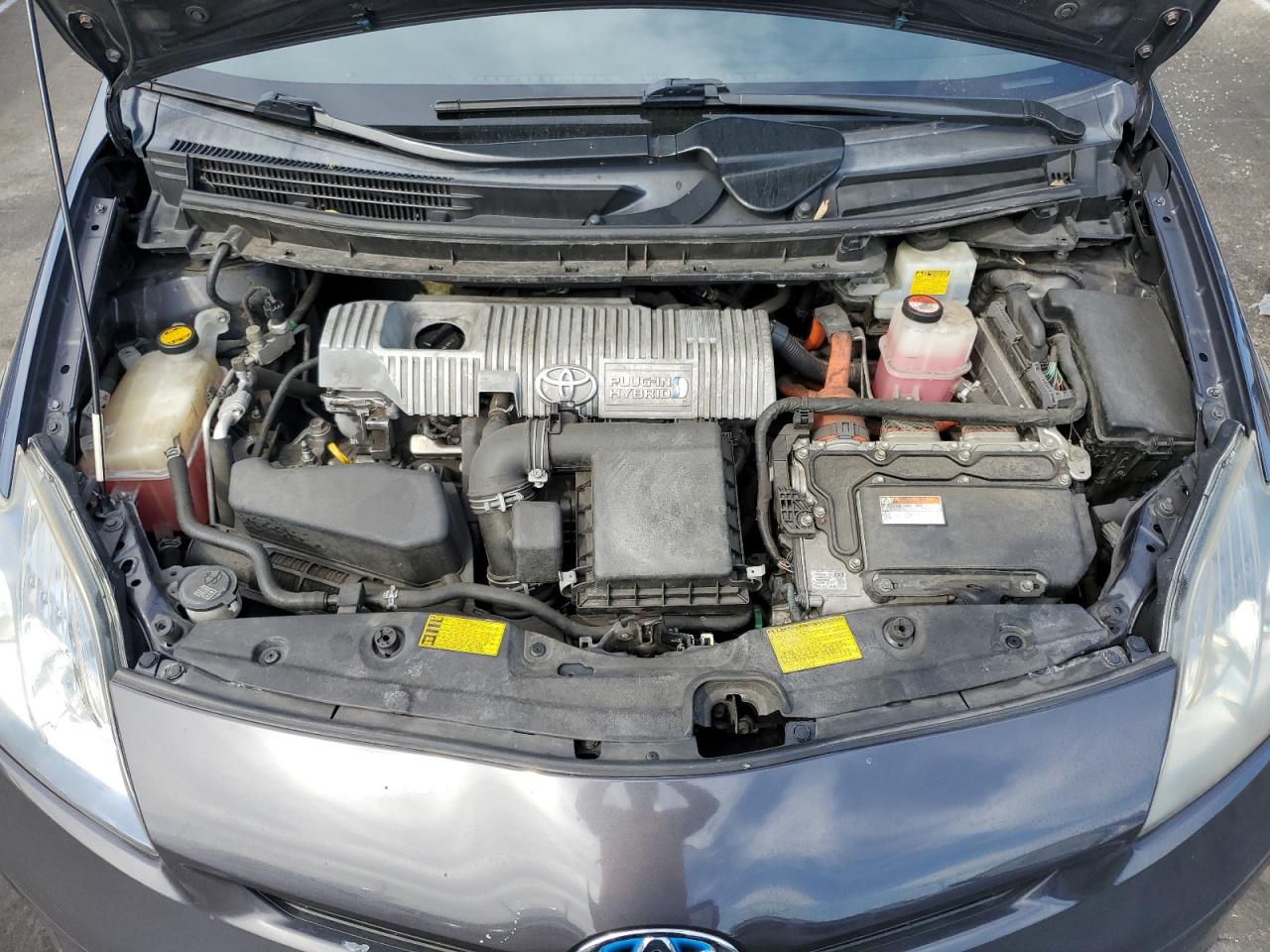 2014 Toyota Prius - Image 11