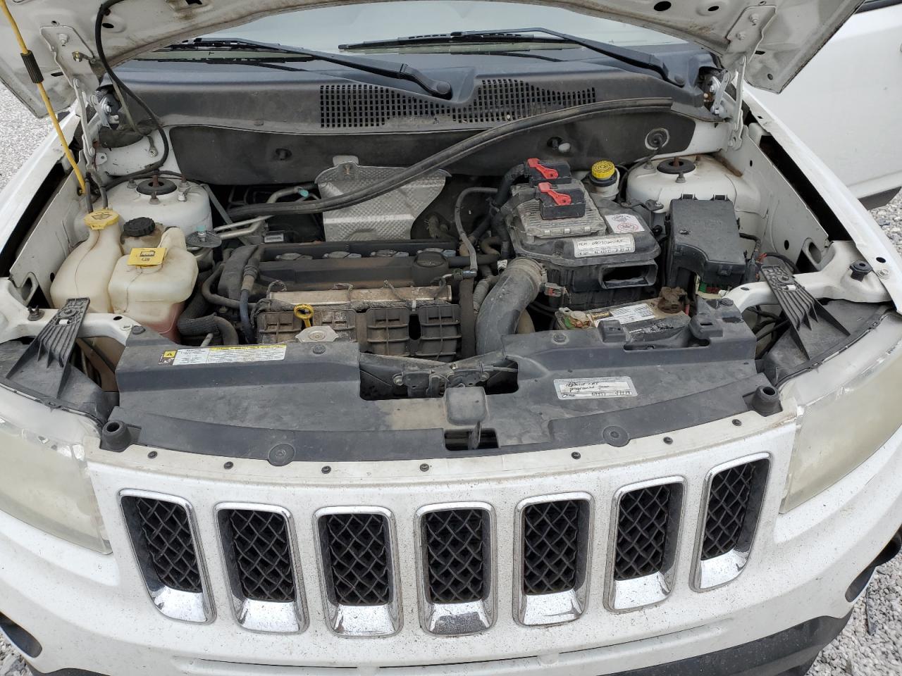 2012 Jeep Compass - Image 13