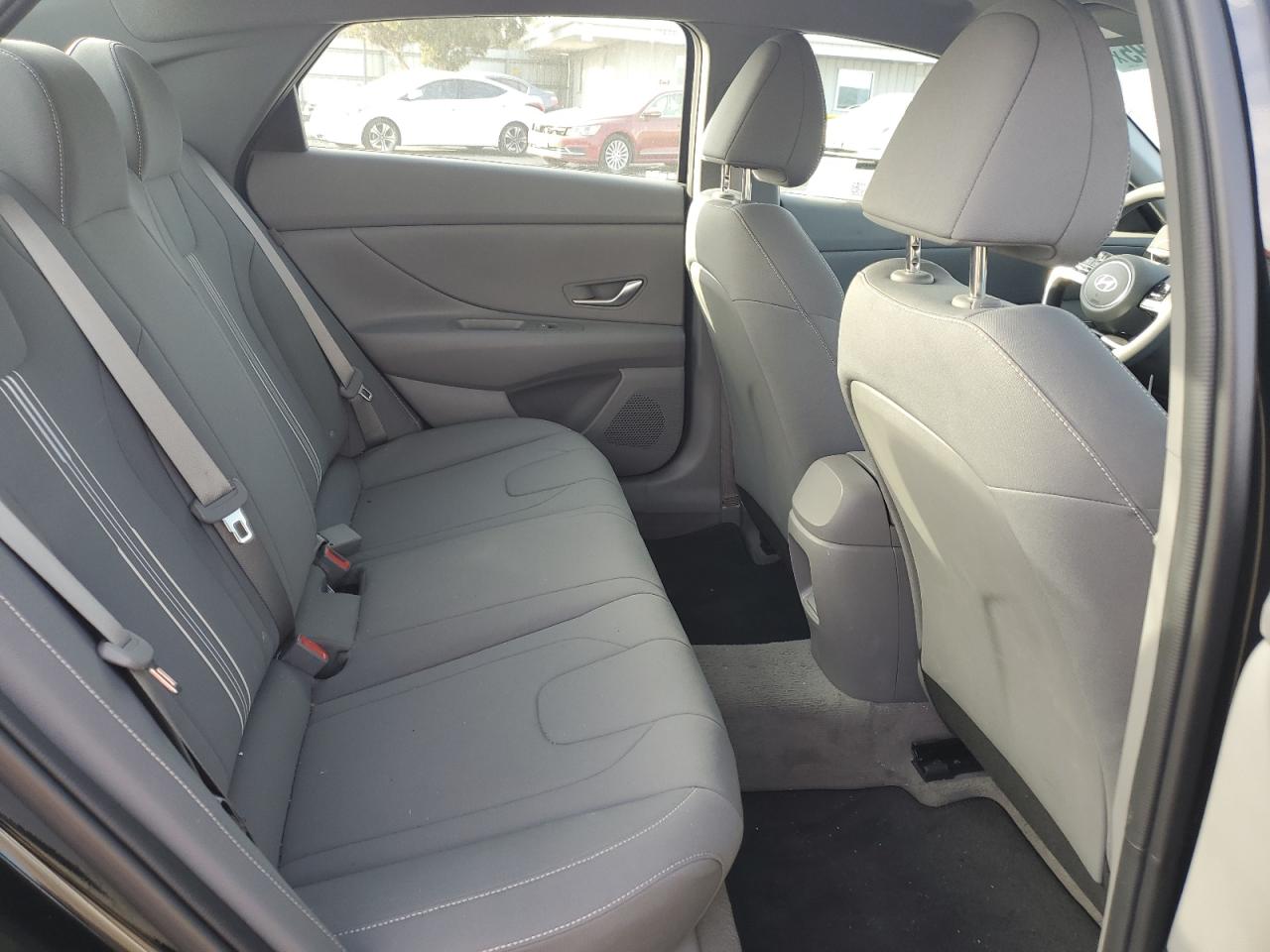 2024 Hyundai Elantra - Image 10