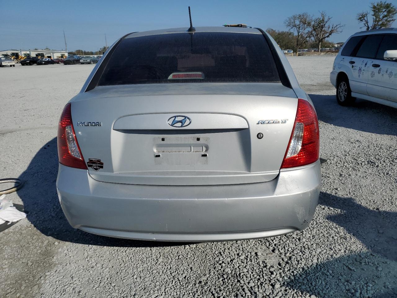 2008 Hyundai Accent - Image 6
