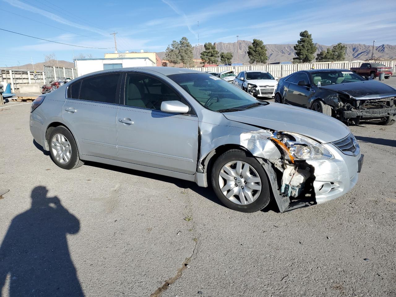 2010 Nissan Altima - Image 4