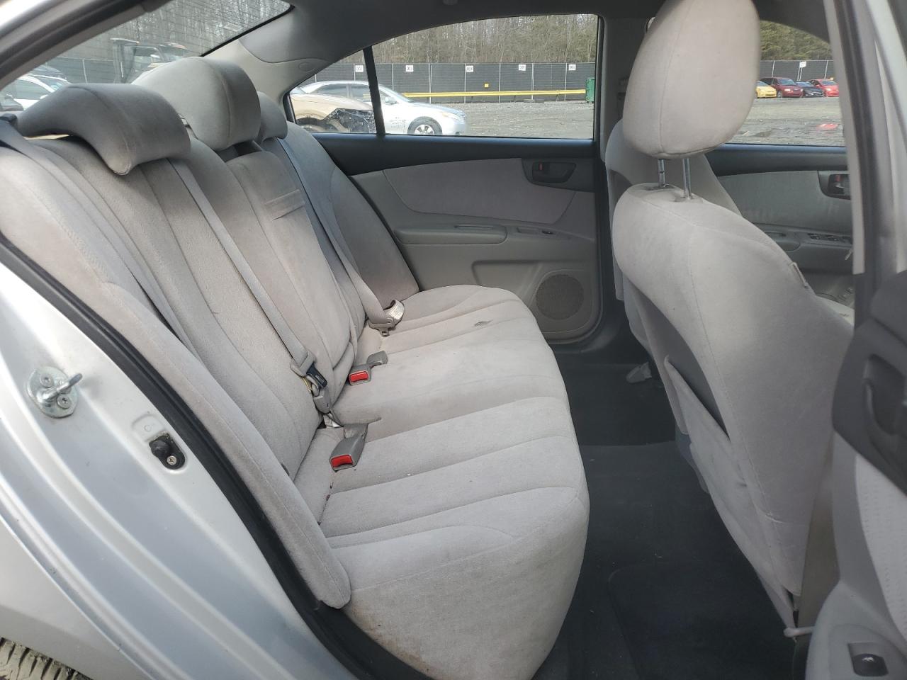 2009 Kia Optima - Image 10