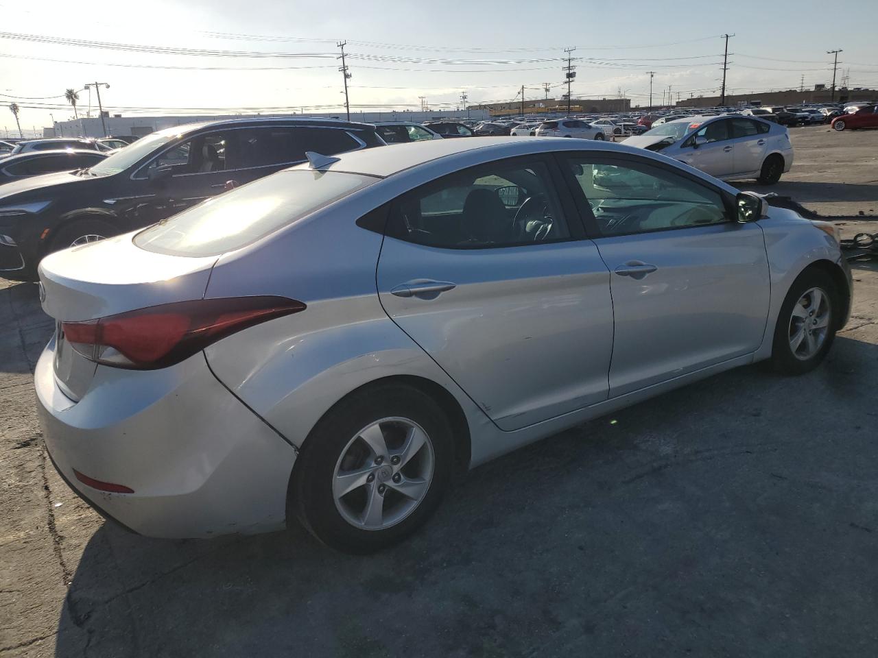 2014 Hyundai Elantra - Image 3